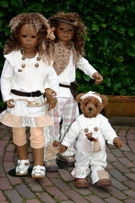 Natiti, Mumeka, Mickbear Maja