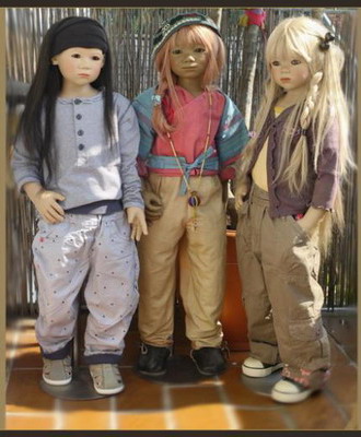 Tamlyn, Kashimiri mit roter Perücke, Lihle blond